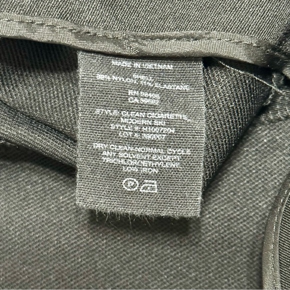 Theory Black Clean Cigarette Business Casual Trousers Pants Sz 12 - Picture 8 of 11